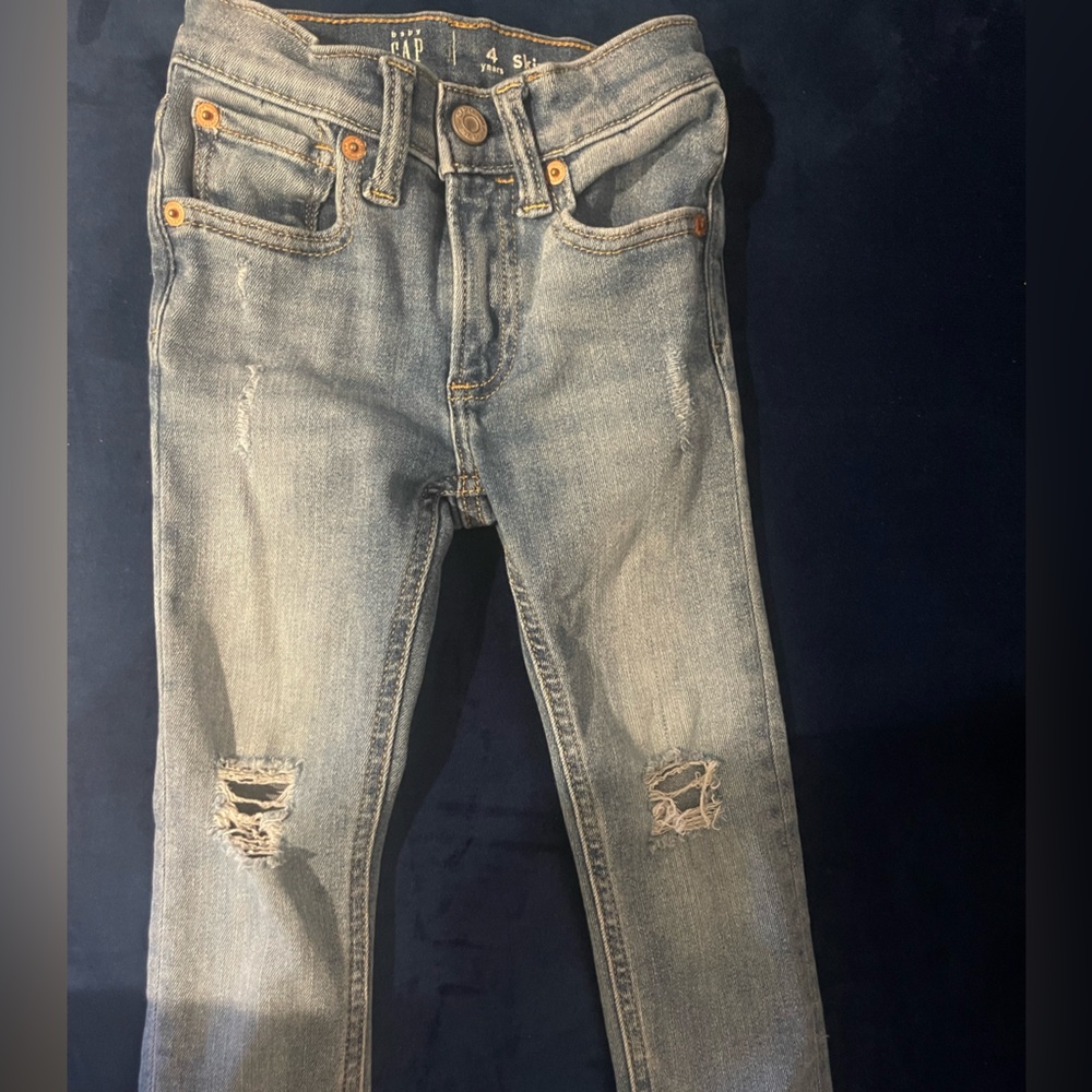 Old navy 4T skinny distressed jeans